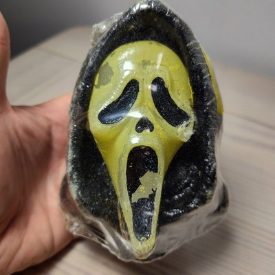 Vtg Scream Ghost Face Candle Fun World Easter Unlimited Glow In The Dark