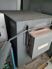 Thermolyne Lab / Muffle / Box Furnace Model FA 1630-1 (5.5L) with controller