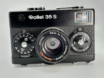 ■ 美品 ■ Rollei 35 S Sonnar 40mm F2.8 ROLLEI 35 S WITH 40MM F2.8 SONNAR LENS. Unique Package. Flash