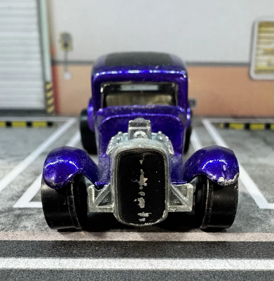 Hot Wheels Redline 1969 классический Ford '32 Vicky сногсшибательный фиолетовый - Изображение 2 из 4