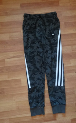 adidas Mens Sportswear Future Icons Camo Graphic Sz Small Joggers HA5839 NWOT