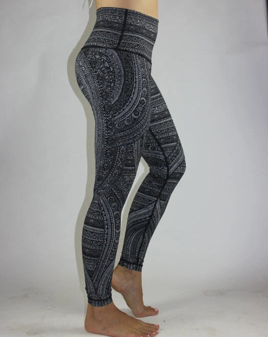 Lululemon Wunder Under Hi-Rise Tight Nulux size 4 Entwined Black Icey Grey  NWT