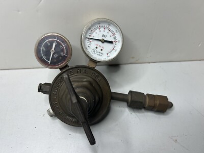 UNIWELD 592-H Gas Oxygen Regulator RVT 8010 Welding Industrial Heavy Duty