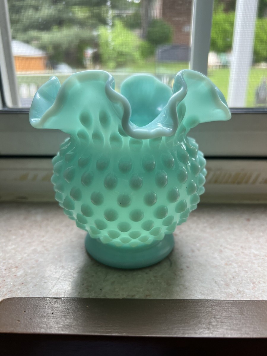 VINTAGE　LARGE FENTON HOBNEIL FLOW VASE Vintage Large Fenton Vaseline Uranium Art Glass Topaz