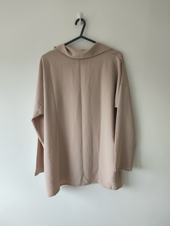 Passion Womens beige Blouse top Size 18 20 Summer Casual Long Sleeve