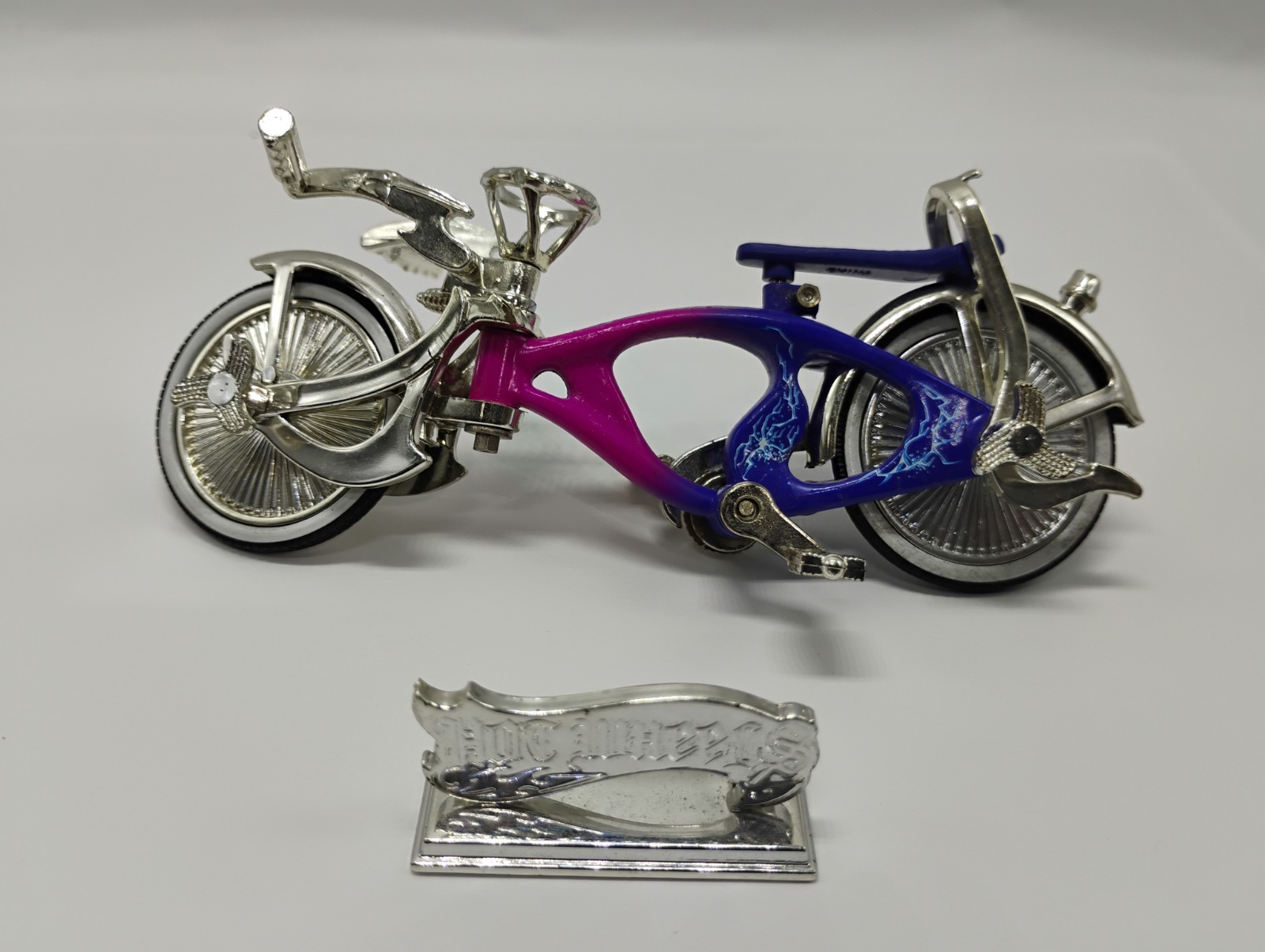 RARE & HARD TO FIND Hot Wheels Pink & Purple Lowrider Custom Bike Bicycle 