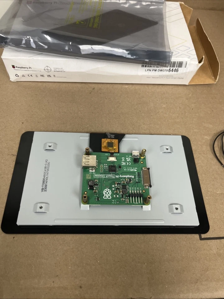 Raspberry Pi Touch Display - Image 3 of 4