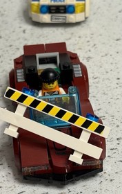 Lego City High Speed Chase Red Sports Car & Cop Car 2 Figures 60138 w/ Manuals