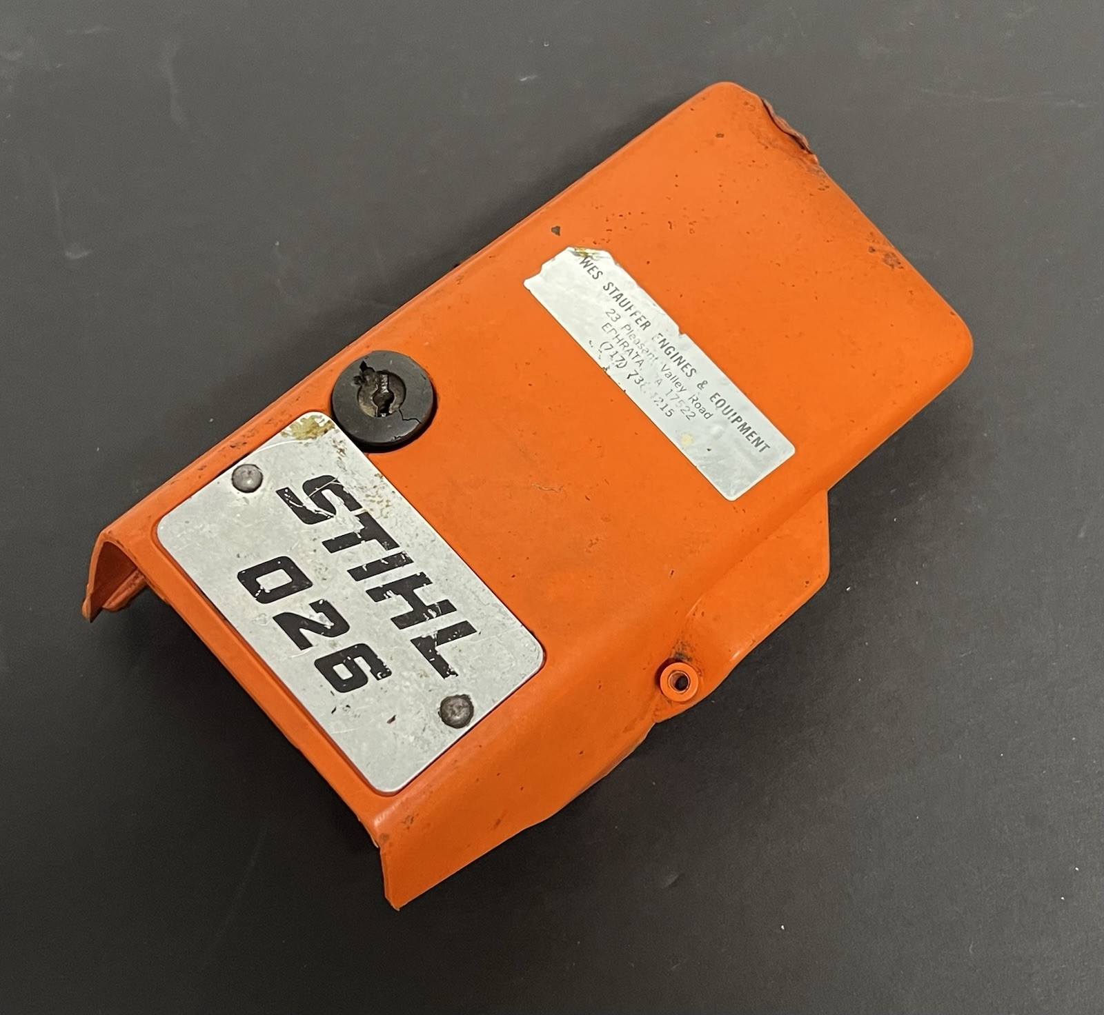 (1) Genuine OEM Stihl 026 Pro CYLINDER TOP COVER SHROUD 1121-084-0901