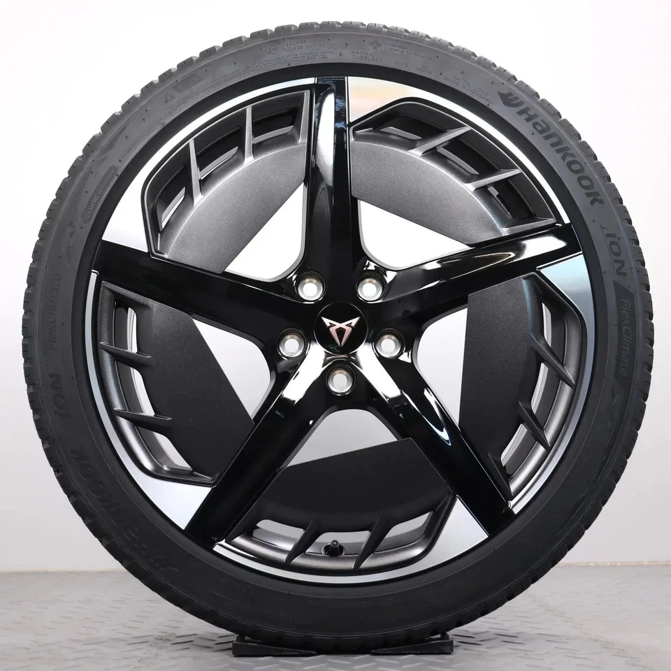 Allwetterräder 20Zoll Cupra Born K11 Original Felgen 10E601025E Ganzjahresreifen - Bild 2 von 4