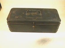 Vintage Ham M.P. Climax Push button tackle box  11 1/2" x 5" x 3 3/4" USA