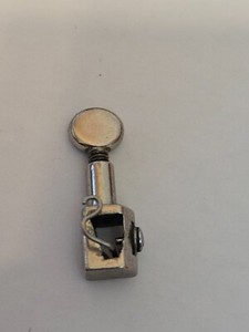 Nadelhalter- Nadelklemme-Nähmaschine Singer Serenade 10