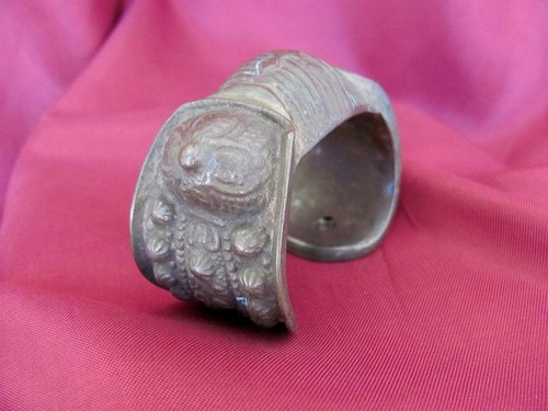 19C. ANTIQUE TURKISH OTTOMAN EMPIRE LADIES BRONZE BANGLE BRACELET - Picture 5 of 5