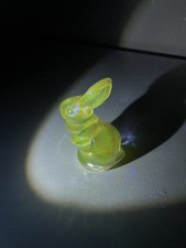 VTG FENTON Iridescent Rabbit/Bunny Art Glass Figurine 2.75