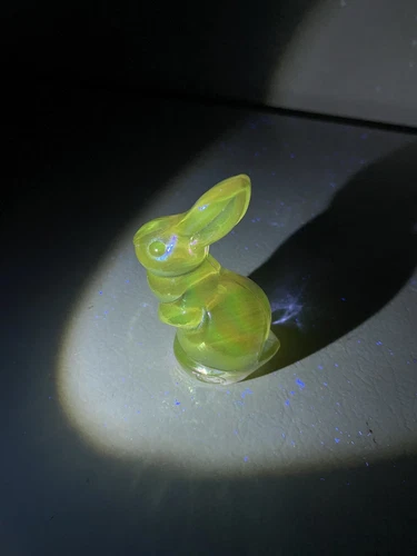 VTG FENTON Iridescent Rabbit/Bunny Art Glass Figurine 2.75"H W/LABEL