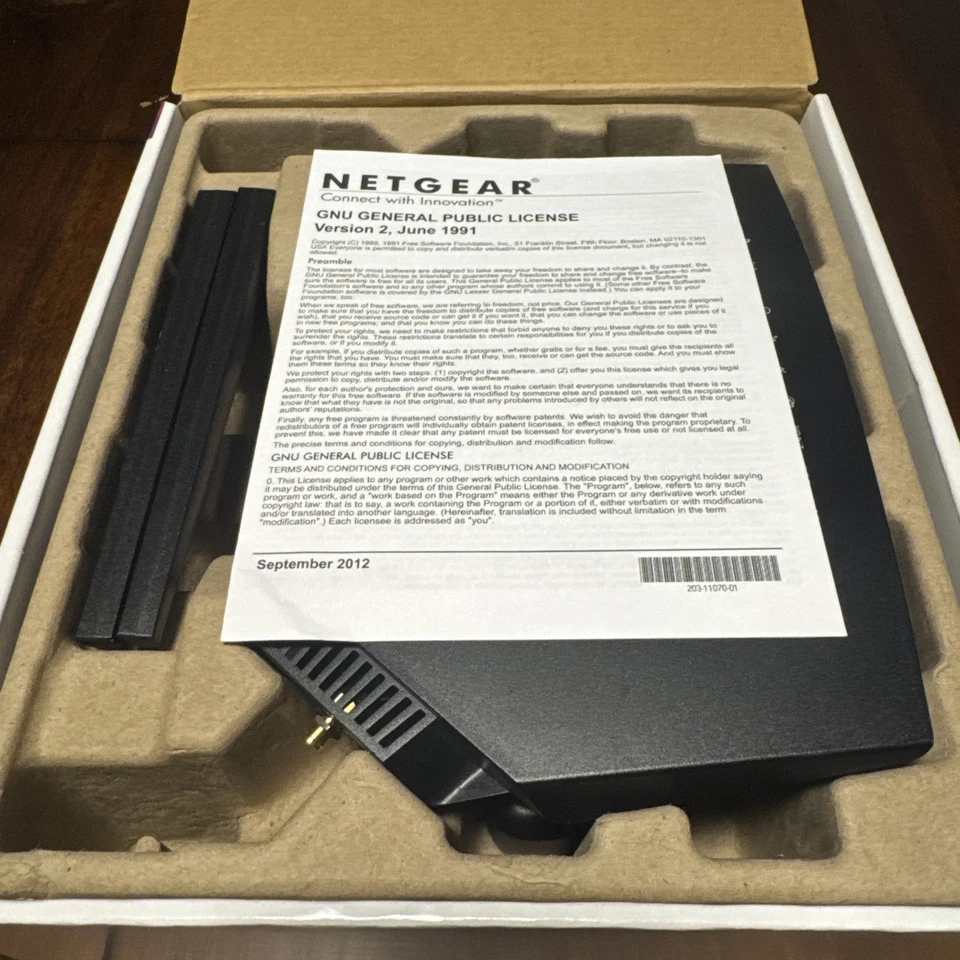 NETGEAR AC1200 WiFi Cable Modem Router Model C6220 802.11ac Dual Band Gigabit - Image 3 of 4
