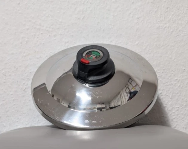 AMC Secuquick Schnellkochtopfdeckel Schnellkochdeckel ohne OVP Ø ca. 24/25 cm - Bild 2 von 4