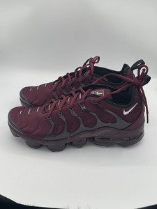 nike air max vapormax plus burgundy