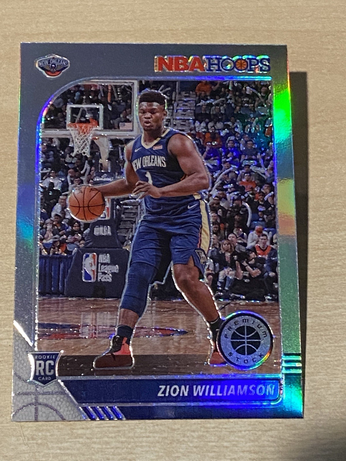2019-20 Panini NBA Hoops Premium Stock - Zion Williamson #258 Silver Prizm (RC)