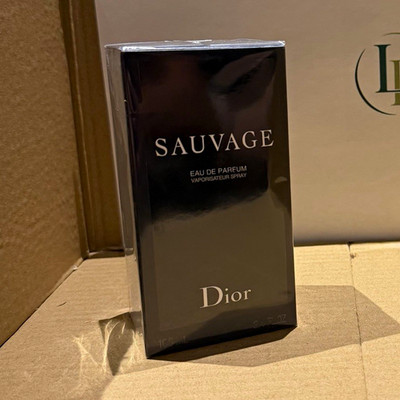 Dior Sauvage Eau de Parfum Spray 100 ml Normale Größe (EDP)