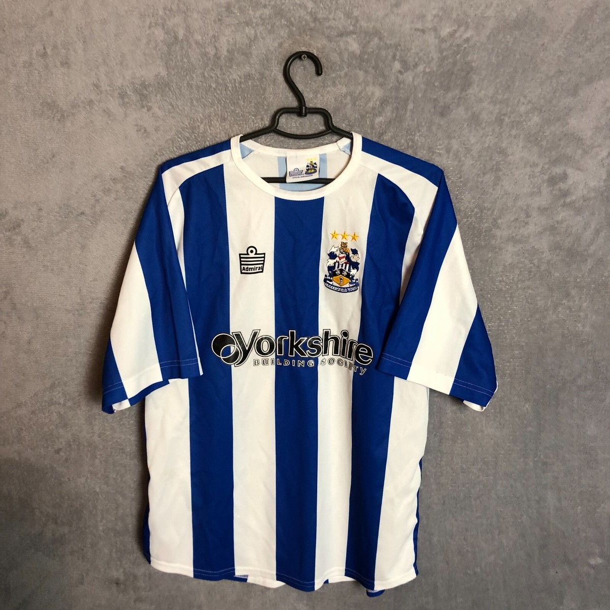 Maillot Huddersfield Town Domicile 2003/2005 Admiral – Taille M, Signé