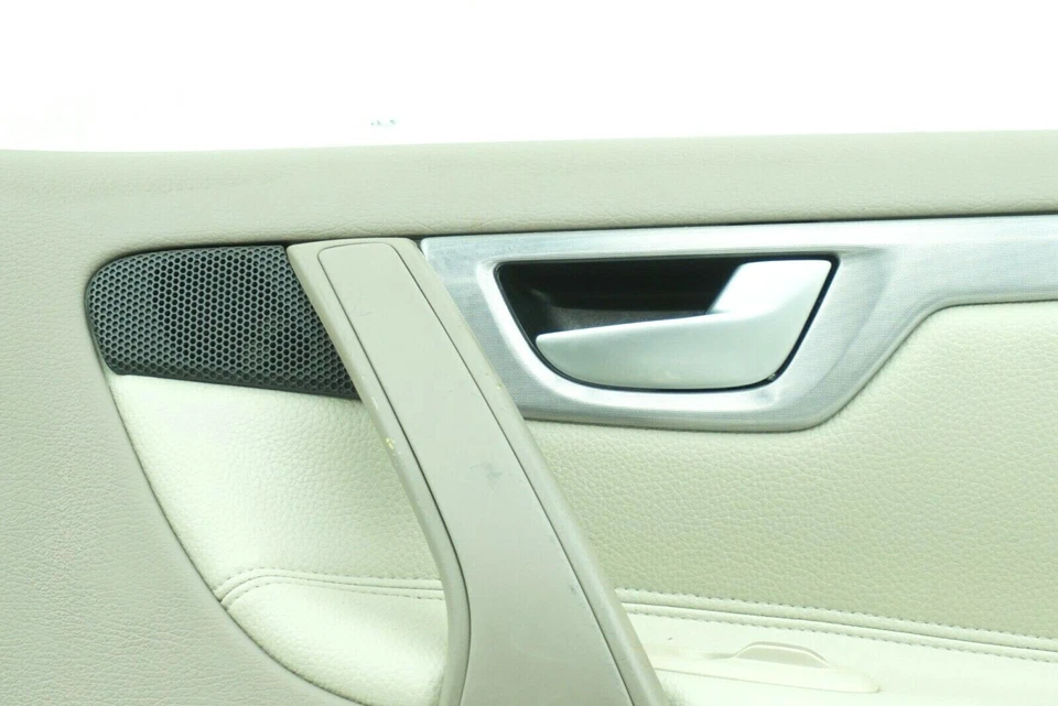 Volvo S60 2009 sedán delantero derecho interior puerta panel moldura con manija OEM Foto 2 de 4