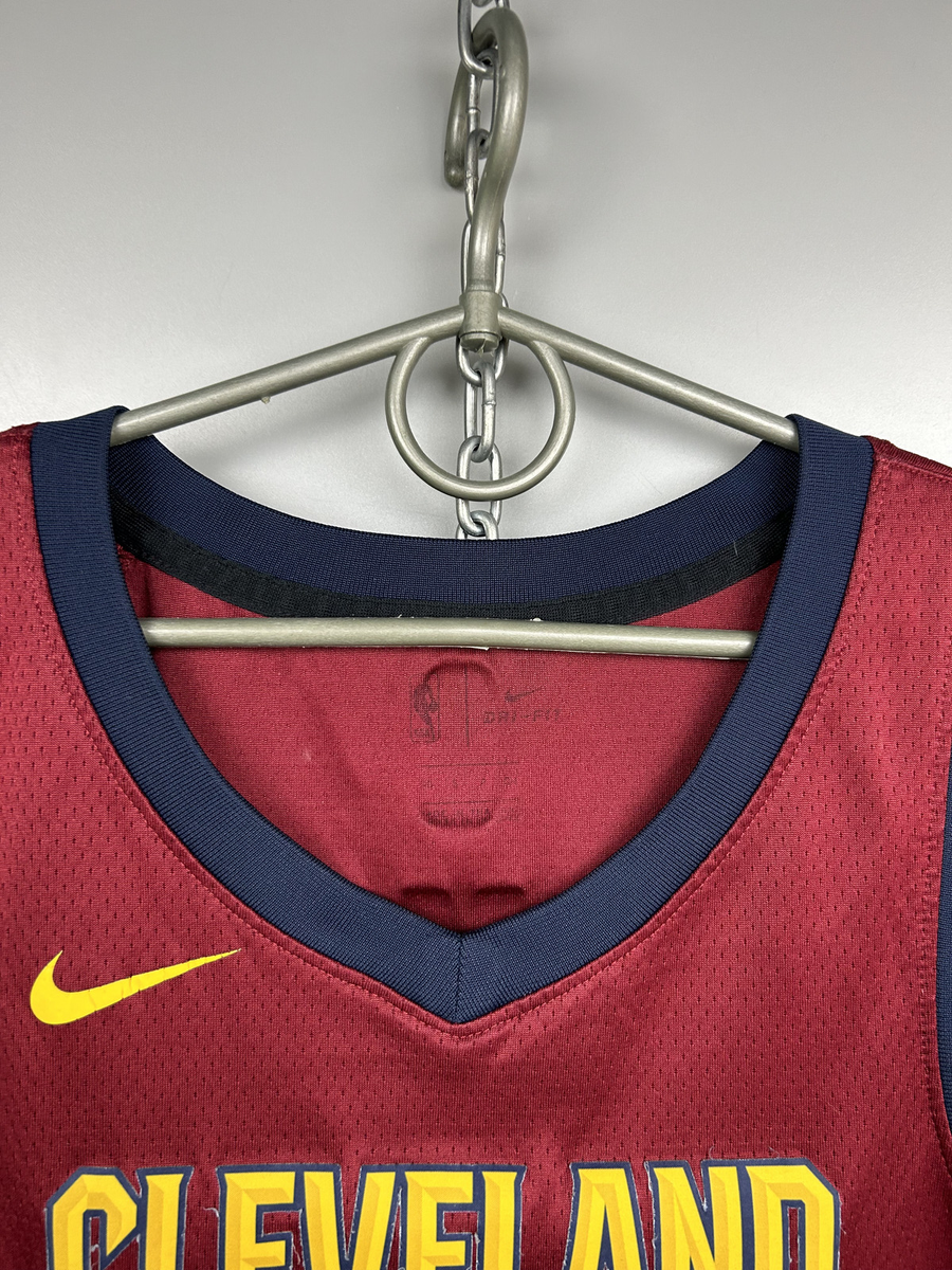 CLEVELAND CAVALIERS BASKETBALL SHIRT JERSEY NIKE 864467-677 LEBRON