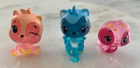 Hatchimals CollEGGtibles 10-Pack Mixed Lot Mini Figures w/ Egg Carton Case