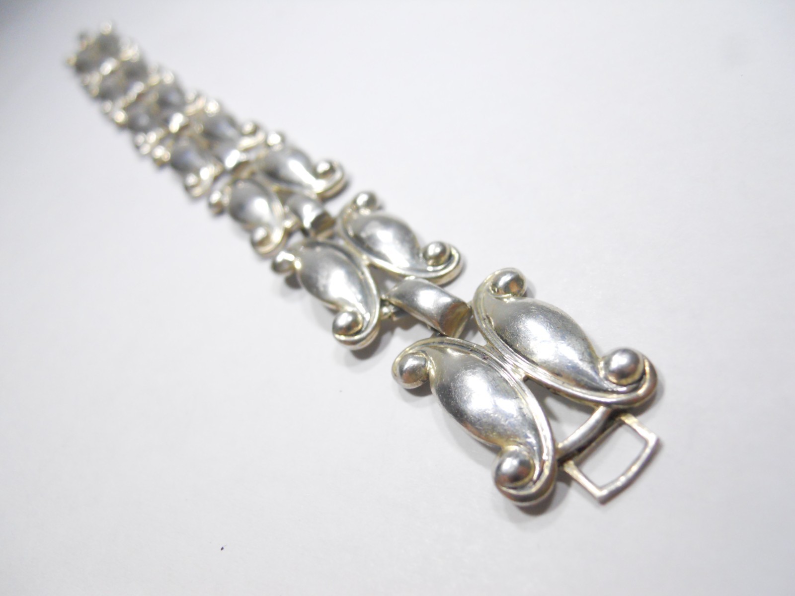 7.5" INCH DANECRAFT SCROLL LINK STATEMENT PATTERN… - image 8