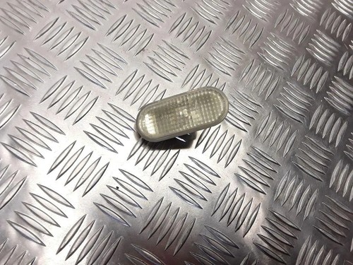 VW CADDY III Furgon 2KA, 2KH, 2CA, 2CH Kotflügelblinker vorne rechts 32044638