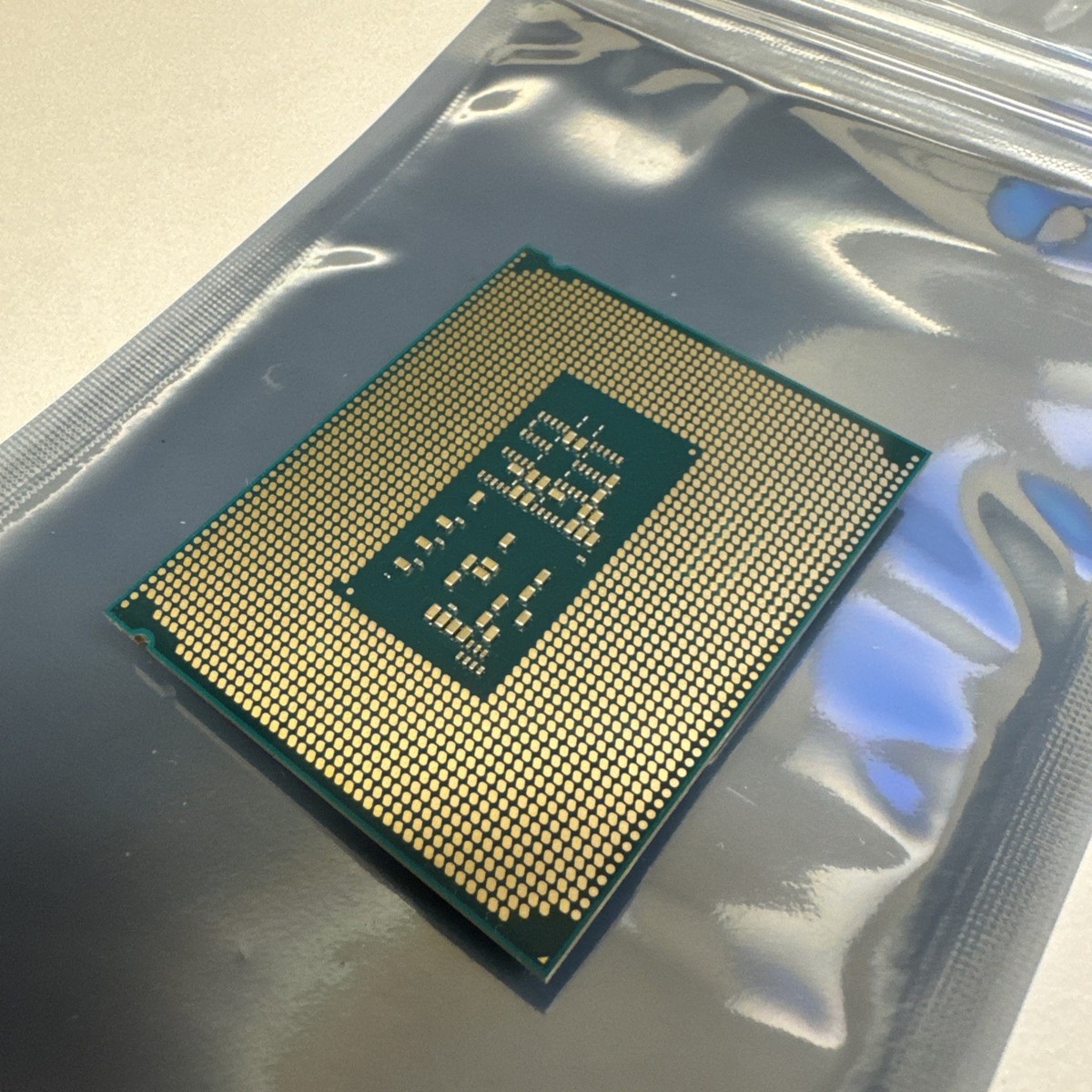 Intel Core Ultra 5 235T 35W 14 Core 5GHz Max CPU Processor LGA1851