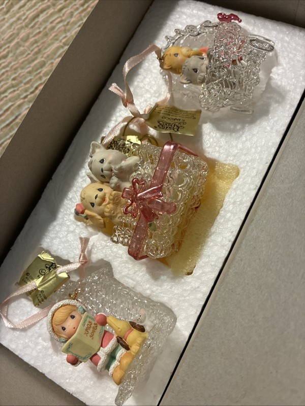 Precious MomentsOrnaments Spun GlassChurch Puppy Cats 33821Set of 3