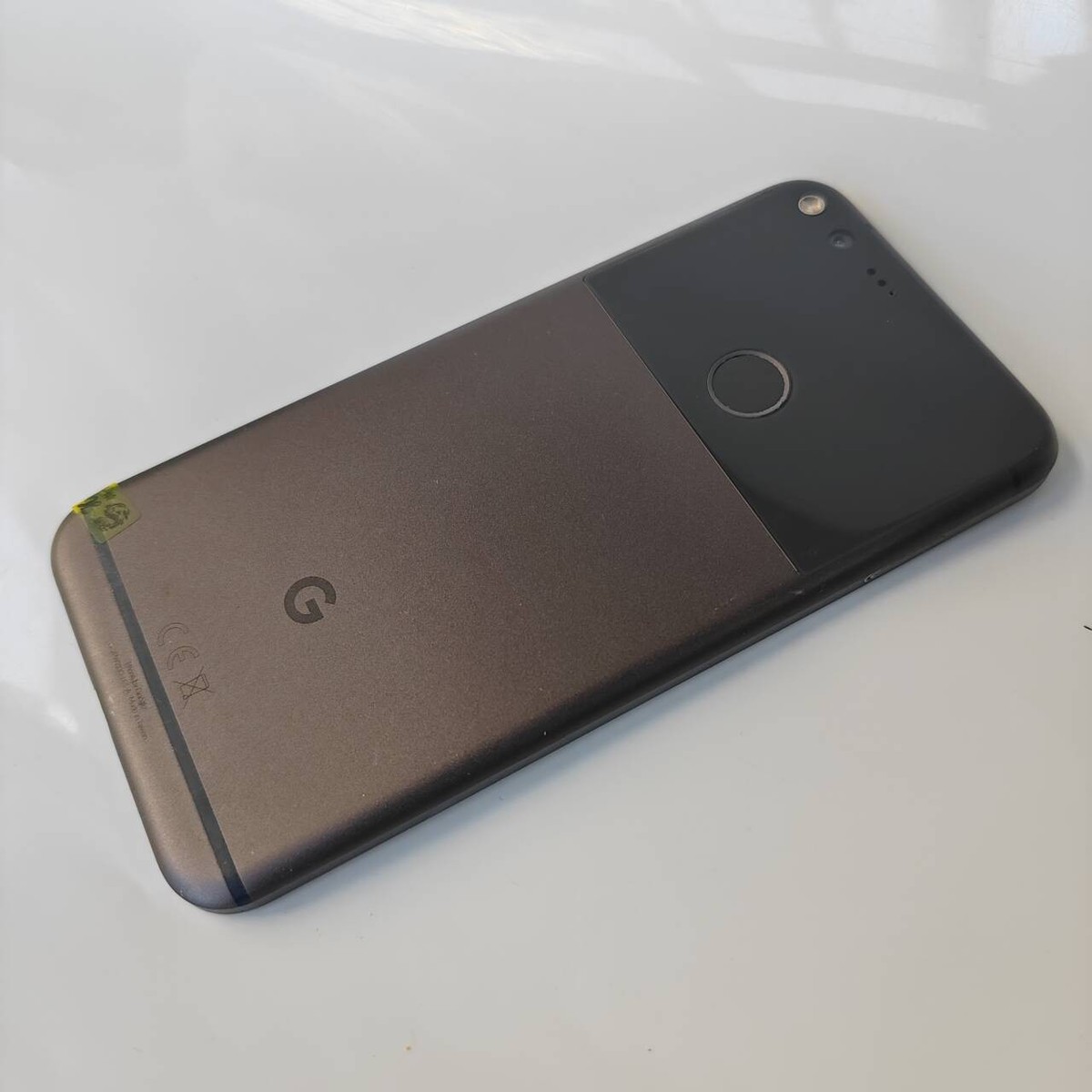 Original Google Pixel (1st Gen) - 2016 Pixel XL Unlocked 4G 32