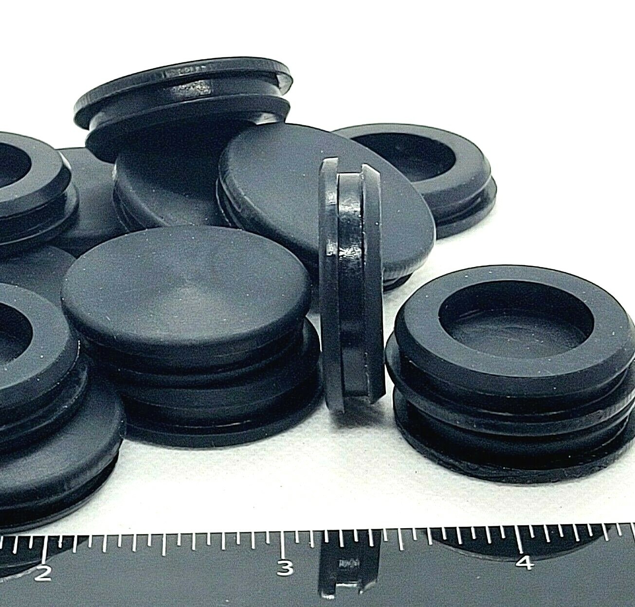 1" Solid Rubber Grommet Knockout Plug for 1/8” Thick Panel 1 1/4" OD