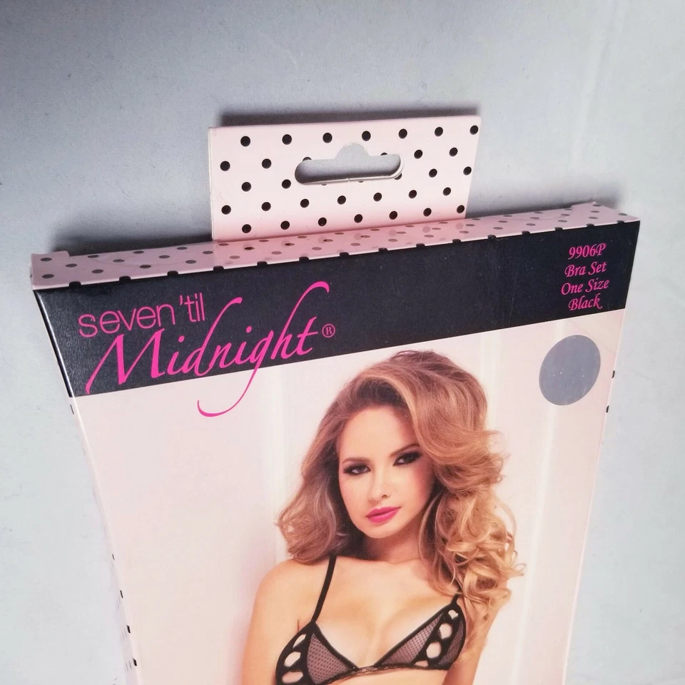 Conjunto de sujetador y tanga Seven 'Til Midnight Slim cerca negra talla S malla triángulo encaje Foto 2 de 4