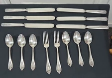 1847 Rogers Bros Warranted 16DWT Silver-plated -Old Colony 1911 set of 14 0519