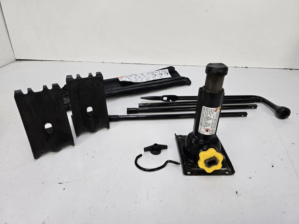 1990-2014 Chevrolet Silverado 1500,2500,3500 Emergency Jack Tool Kit OEM - Image 3 of 4