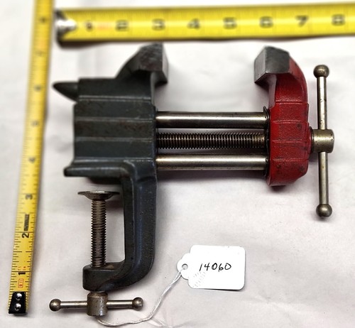 Vise, STANLEY No. 1209 Handyman Hobbyist Bench Vise, Made in USA