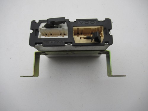 1995-1998 Porsche 911 / 993 Central Indicator Control Module 99364133000 - Picture 3 of 7
