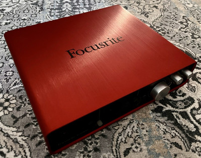 Focusrite Scarlett 6i6 USB-Audioschnittstelle Desktop 2 Mic 48V MIDI S/PDIF