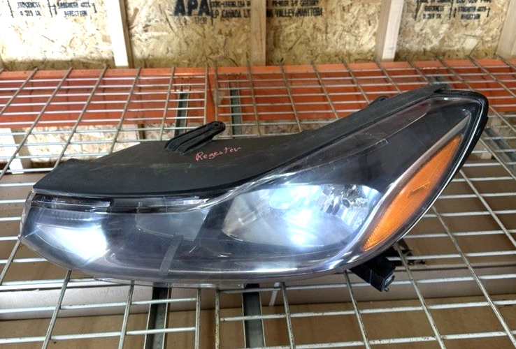 2017-2022 Chevrolet Trax Halogen Headlight Driver Left LH OEM 42648200 - Image 2 of 4