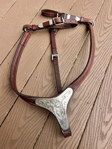 USED VINTAGE SILVER SHOW BREAST COLLAR HORSE SIZE TACK