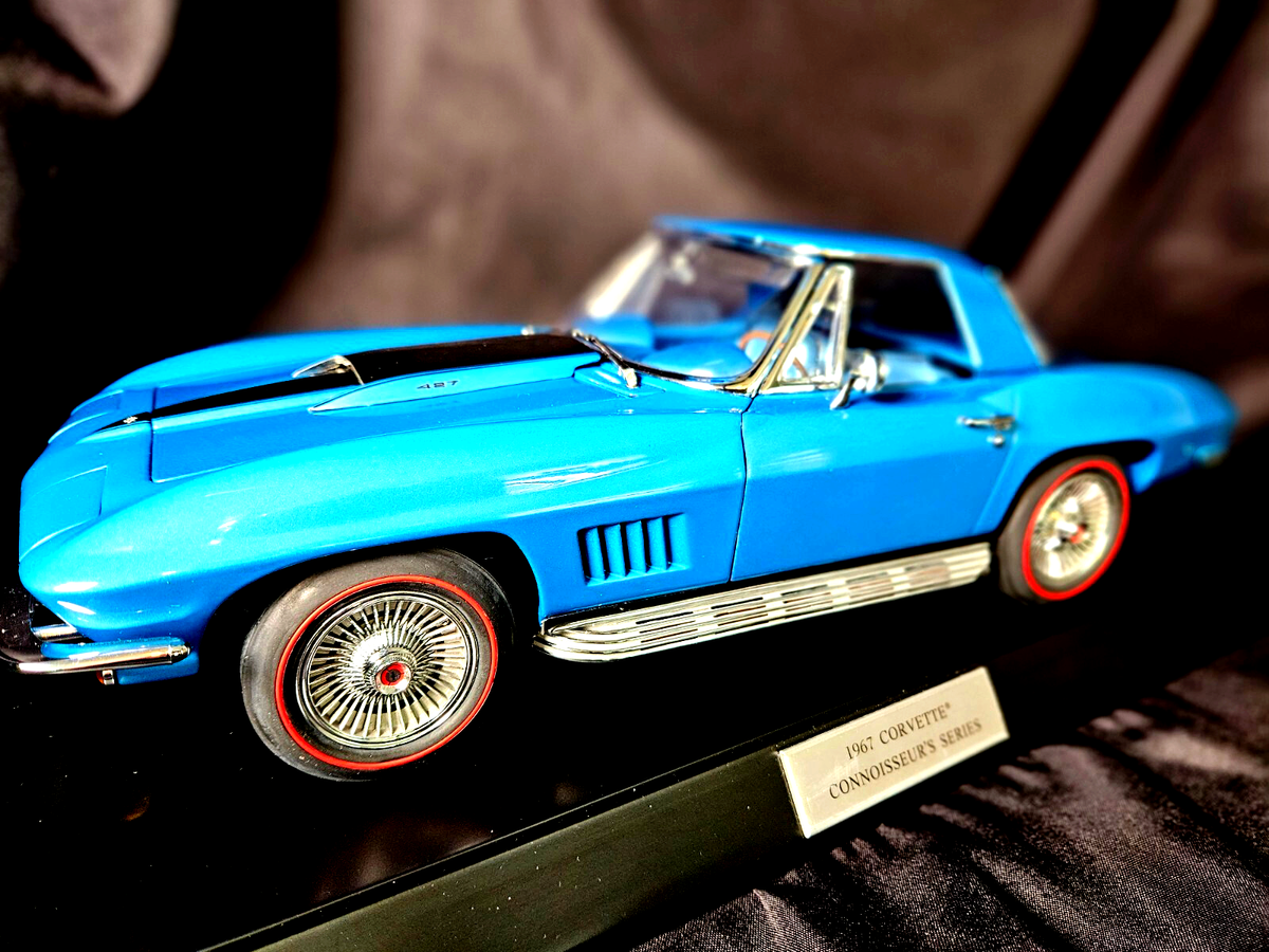 Corvette 1967 by Franklin Mint Connoisseur's Series 1:12 Scale Inv