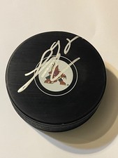 Arizona Coyotes LOGAN COOLEY Signed Hockey Puck