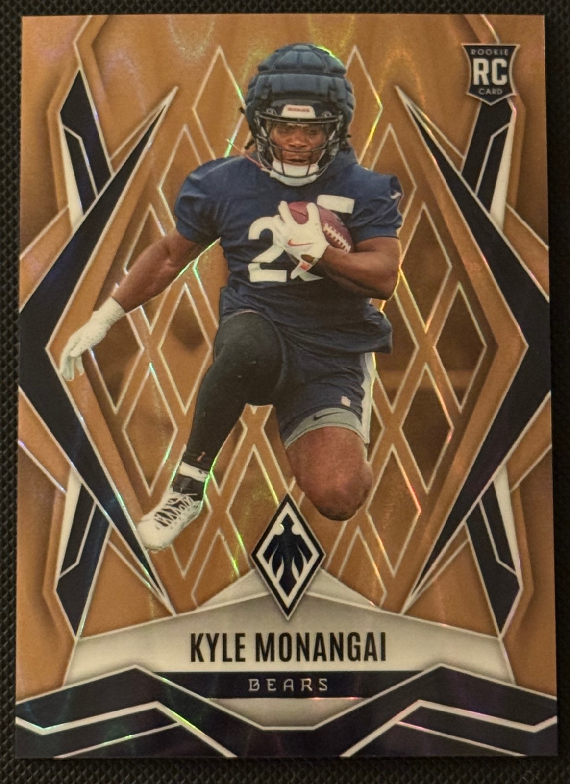 2025 Panini Phoenix Football Kyle Monangai Bronze Seismic /15 #249 RC Bears
