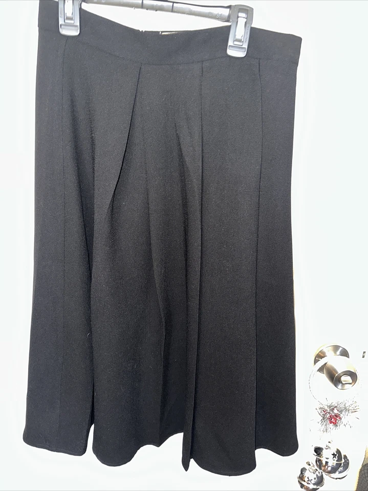 Falda Everly Negra Sólida Cremallera en la Espalda Falda Talla Mediana Hasta la Rodilla Estilo Completo Foto 2 de 4