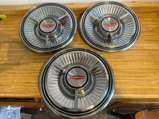 1960s Rare Oldsmobile 3 Bar Hubcaps Rim Wheel Cover Hub Caps Set Of 3 Oem 