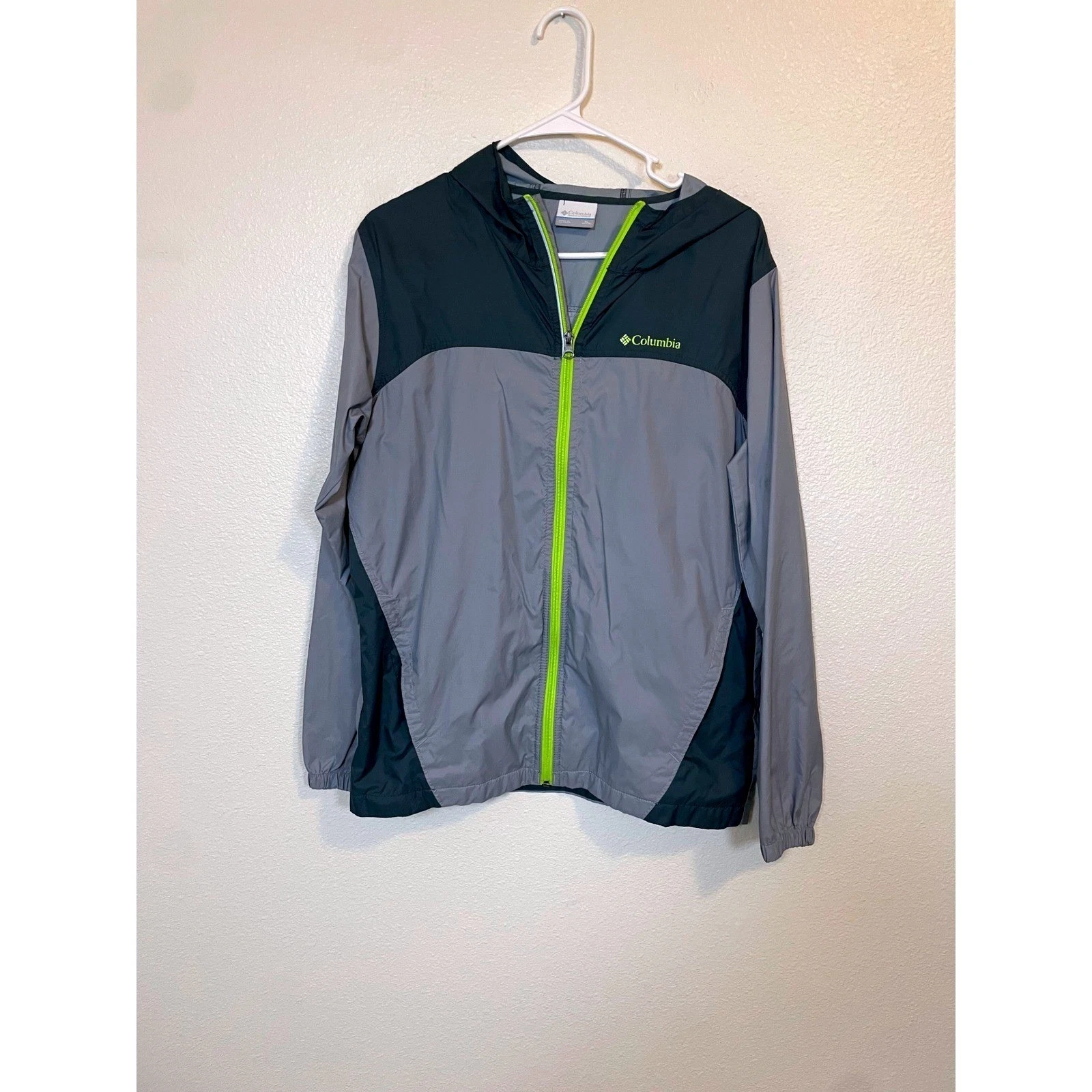 Columbia XL Kids Windbreaker Jacket Gray Neon Green Lightweight Zip Up Outerwear