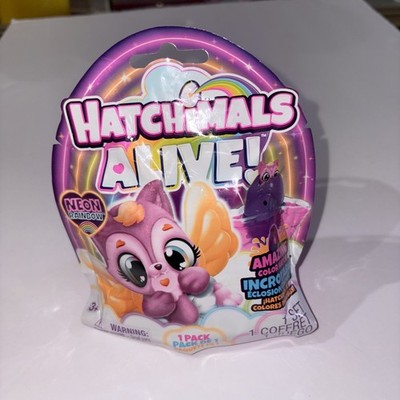 Hatchimals Alive, Neon Rainbow, set met 1 Blind Box Surprise.