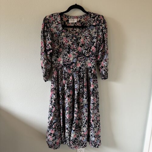 VTG 90s Cottagecore modest Dress Passports Pier 1 Womens M Floral Trad Wife - Picture 2 of 7